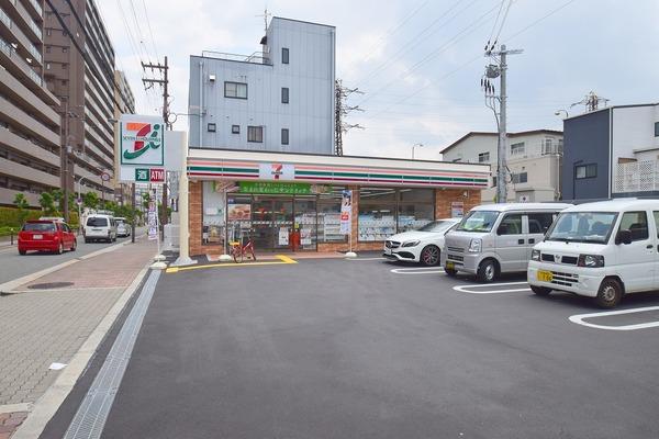 セブンイレブン大阪関目2丁目店：85m