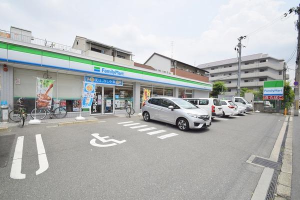 ファミリーマート東中浜四丁目店：309m