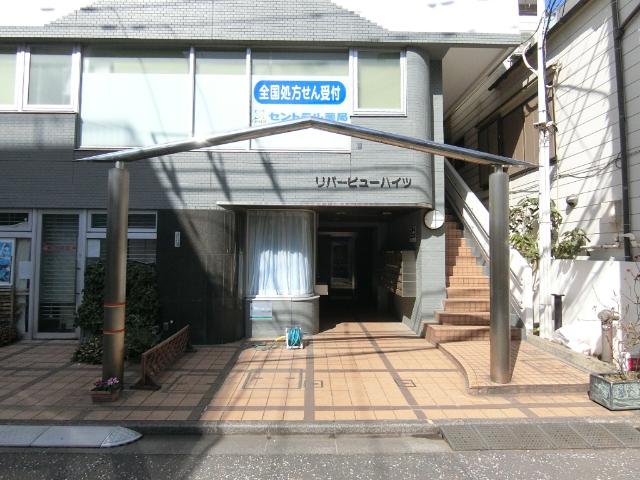リバービューハイツ（503） エントランス