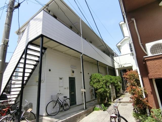 新丸子駅より徒歩10分 築33年1ヶ月 2階建の賃貸物件