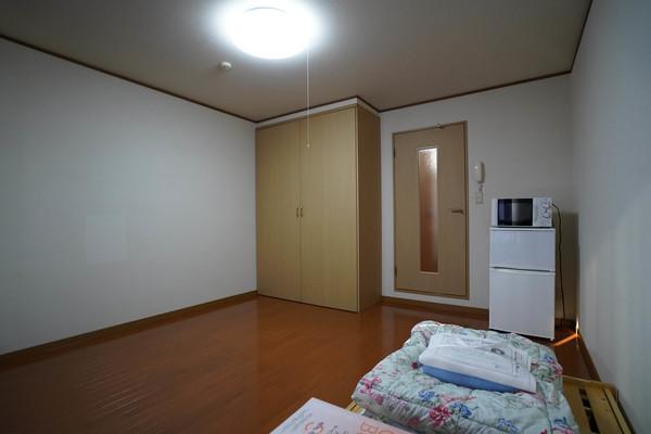 レオパレス中島 リビング