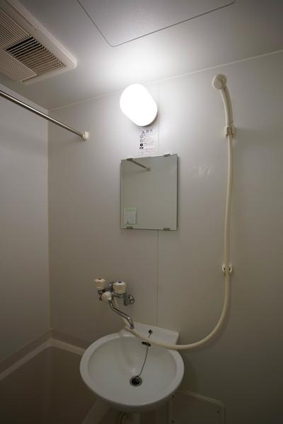 レオパレスバロン 洗面