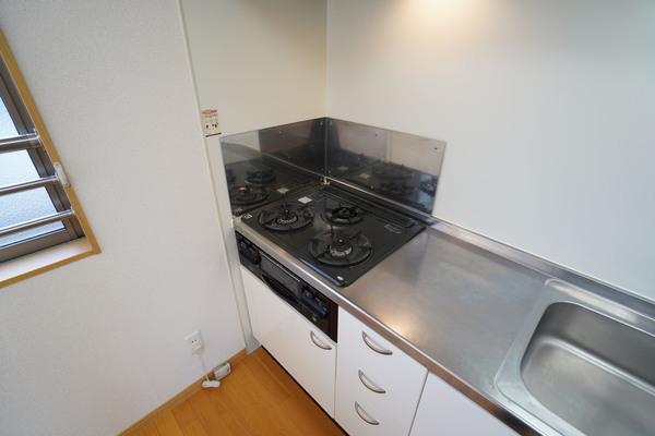 レオネクスト倉富 キッチン