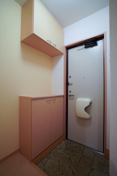 エスポワールえなみ　A棟 玄関