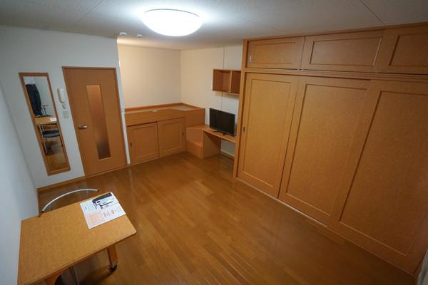 レオパレスピアチェーレ川口 部屋画像