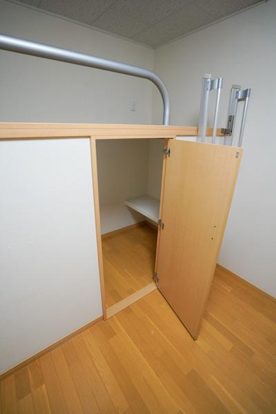 レオネクストパレス市場 収納