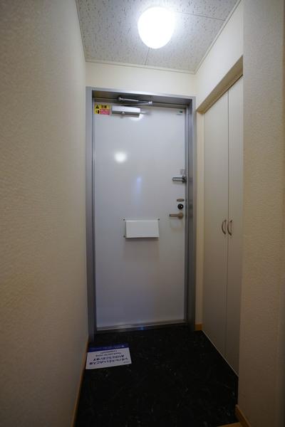 レオネクストパレス市場 玄関