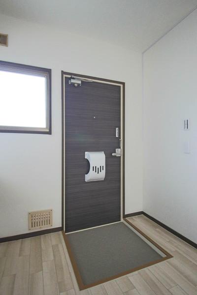 エトワール東岡山Ⅱ 玄関