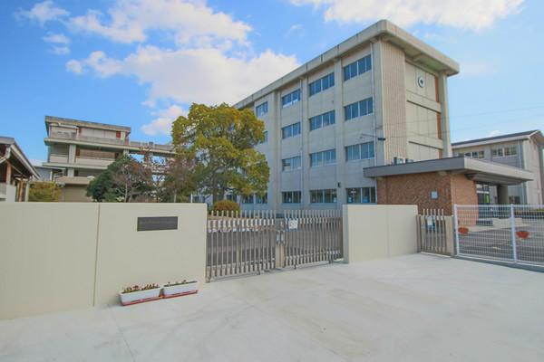 岡山市立平井小学校：1167m