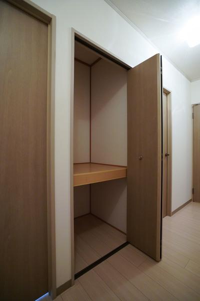 クレセント中島 収納