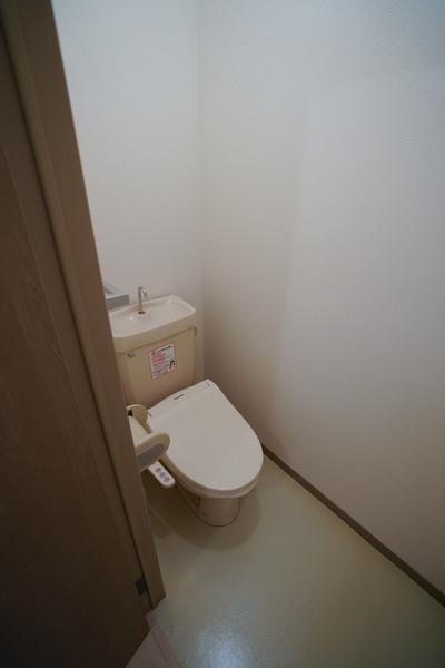 クレセント中島 トイレ