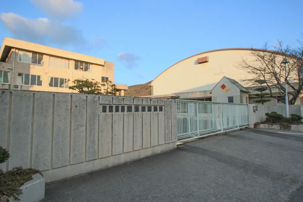 岡山市立竜之口小学校：290m