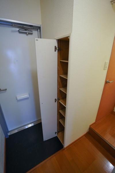 レオパレスルーチェ 収納