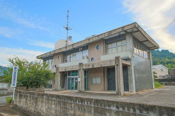 備前市吉永総合支所：867m