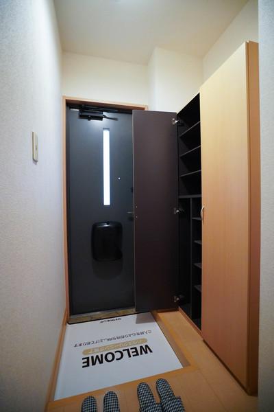 グランドソレーユ 玄関