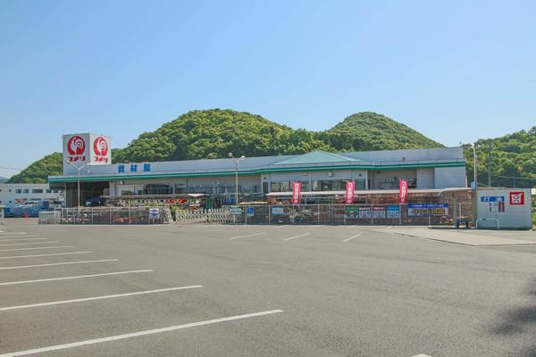 コメリハード＆グリーン長船店：1614m
