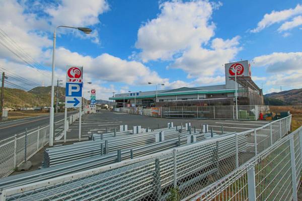 コメリハード＆グリーン熊山店：4503m