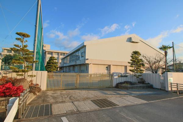 岡山市立高島中学校：1362m