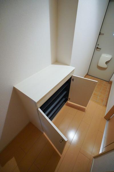 フォレストガーデン A 収納