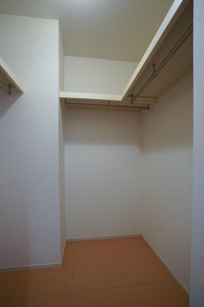 フォレストガーデン A 収納
