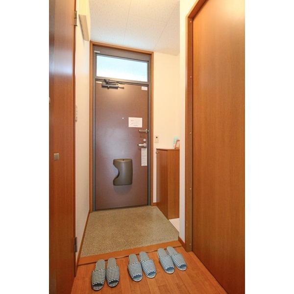 Calm　Hiilles　2番館 玄関