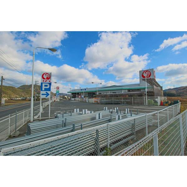 コメリハード＆グリーン熊山店：3787m