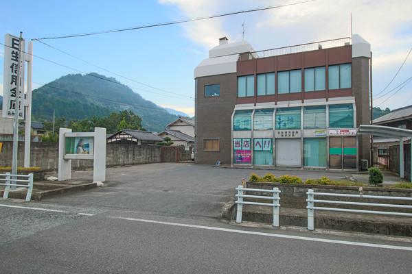日生信用金庫吉永支店：149m