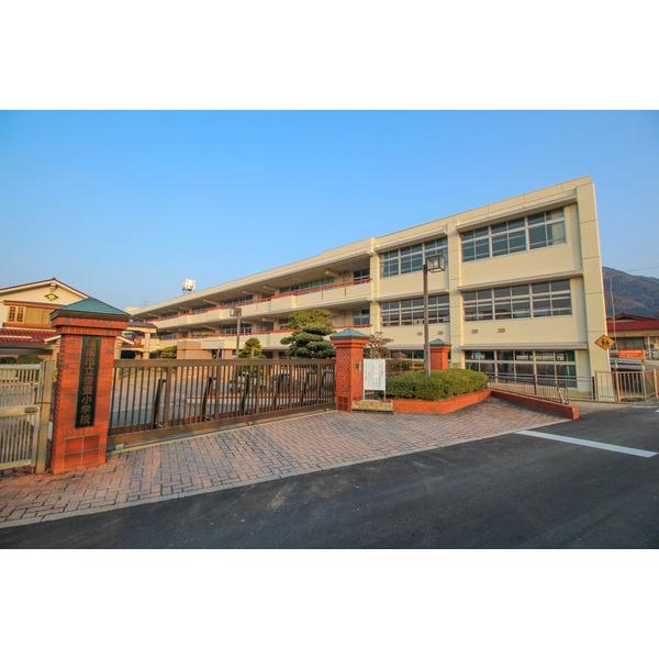 備前市立香登小学校：1021m