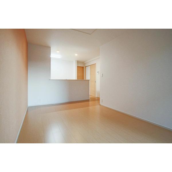 エミール 部屋画像