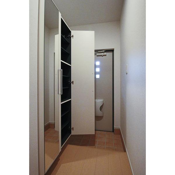 エミール 部屋画像