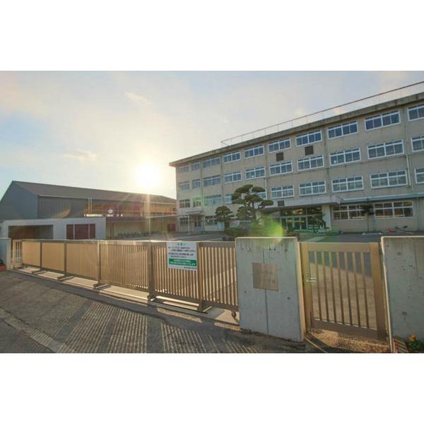 岡山市立幡多小学校：1196m