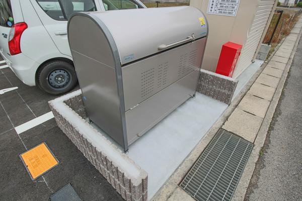 クレイノ沖 駐車場