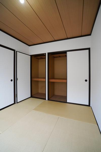 ハイツ今在家 A棟 収納