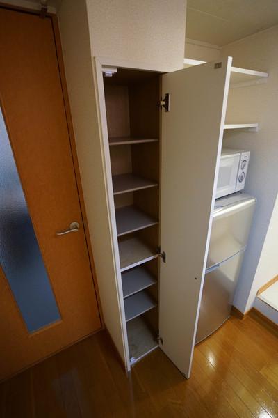 レオパレスサンシャイン邑久 収納