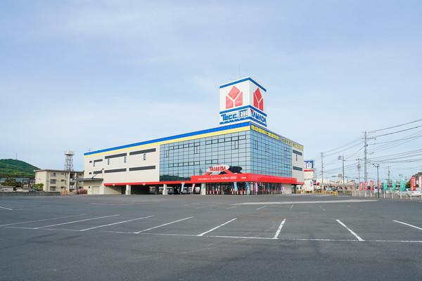 ヤマダ電機テックランド東岡山店：1183m
