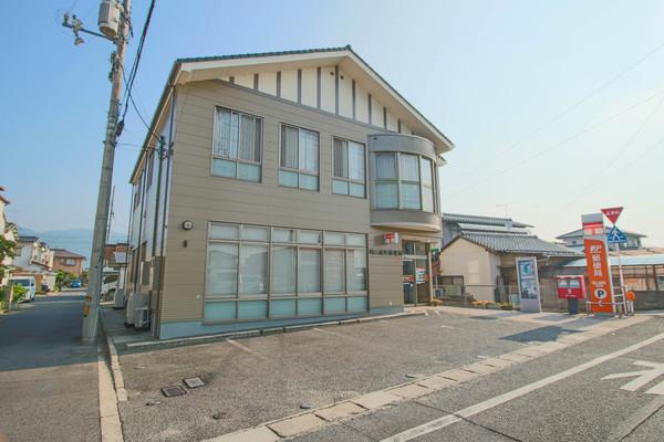 岡山雄町郵便局：647m