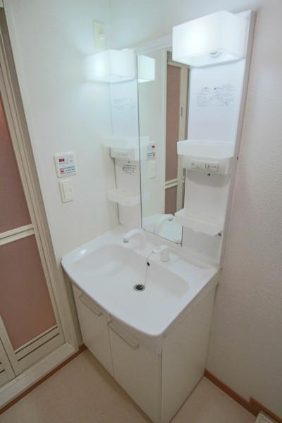 オリーブ 部屋画像