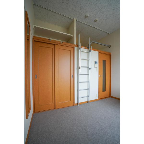 レオパレスリベルタ リビング