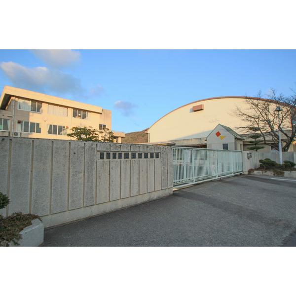 岡山市立竜之口小学校：1878m