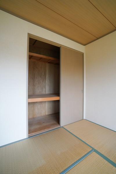 メゾン・エレガンス 収納
