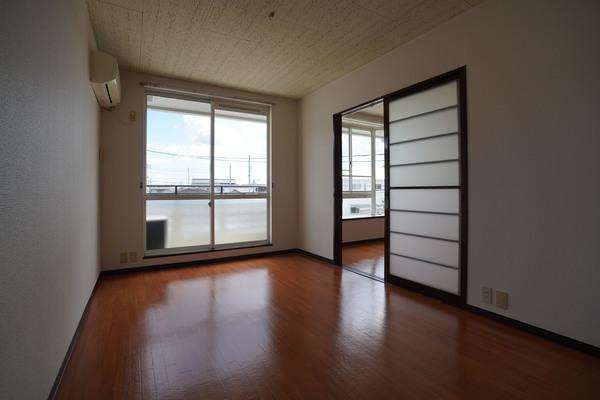 シェンブラ瀬戸　A棟 部屋画像