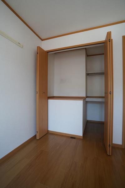 メゾンフォレスタ C棟 部屋画像