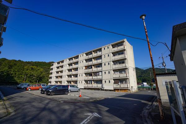 ビレッジハウス万富 1号棟（408） 外観