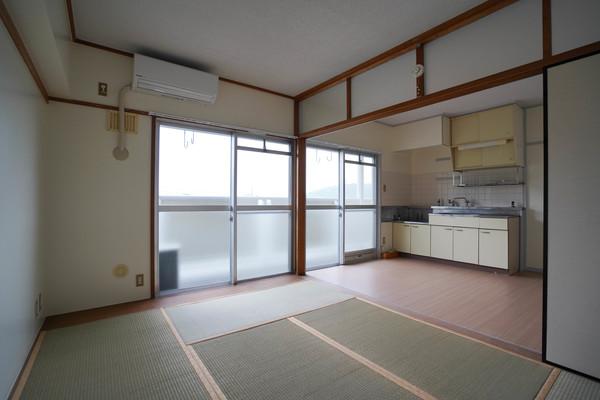 ビレッジハウス備前片上２号棟 リビング