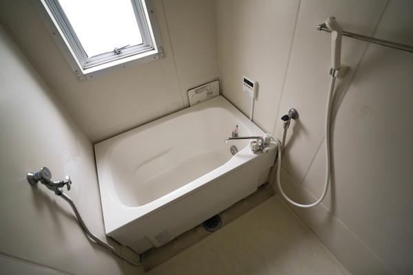 ビレッジハウス備前片上２号棟 バス／シャワー