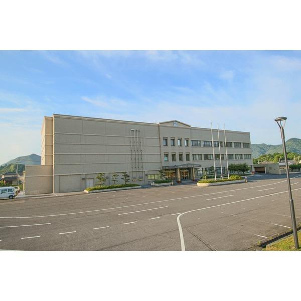 和気町役場：964m