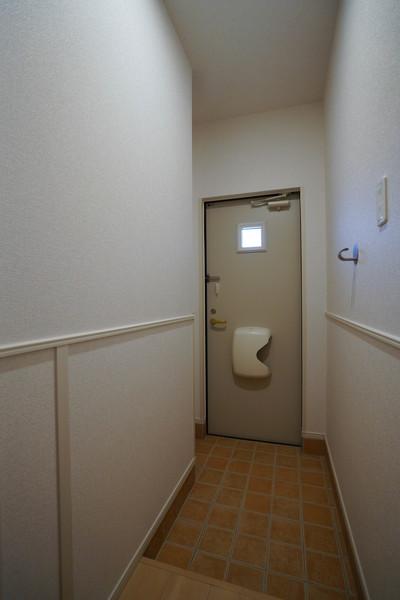 グッドライフ瀬戸Ｂ（101） 玄関