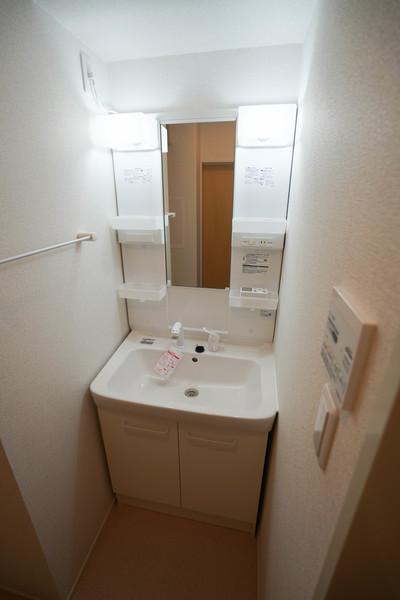 イースト　ヒルズ 部屋画像
