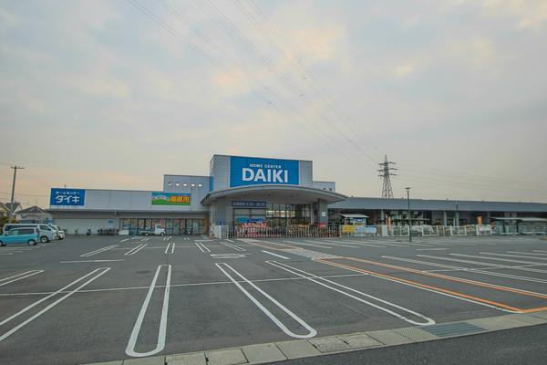 DCMダイキ豊浜店：3768m