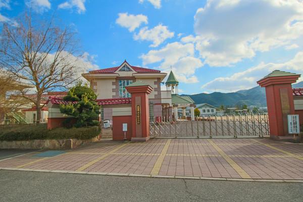 赤磐市立豊田小学校：674m